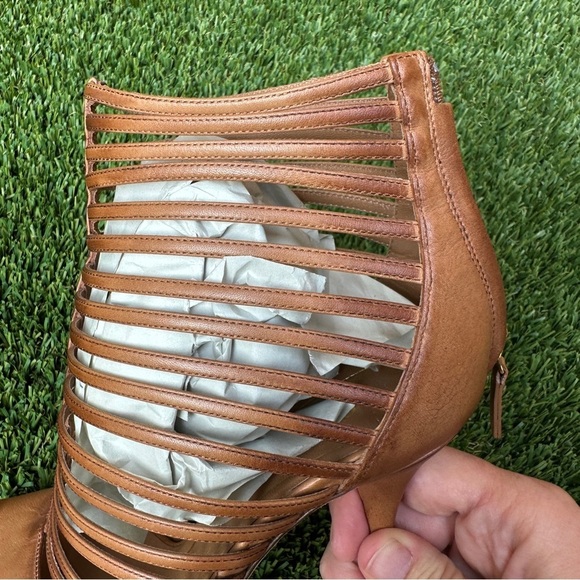 Gucci cage heels - Picture 5 of 10